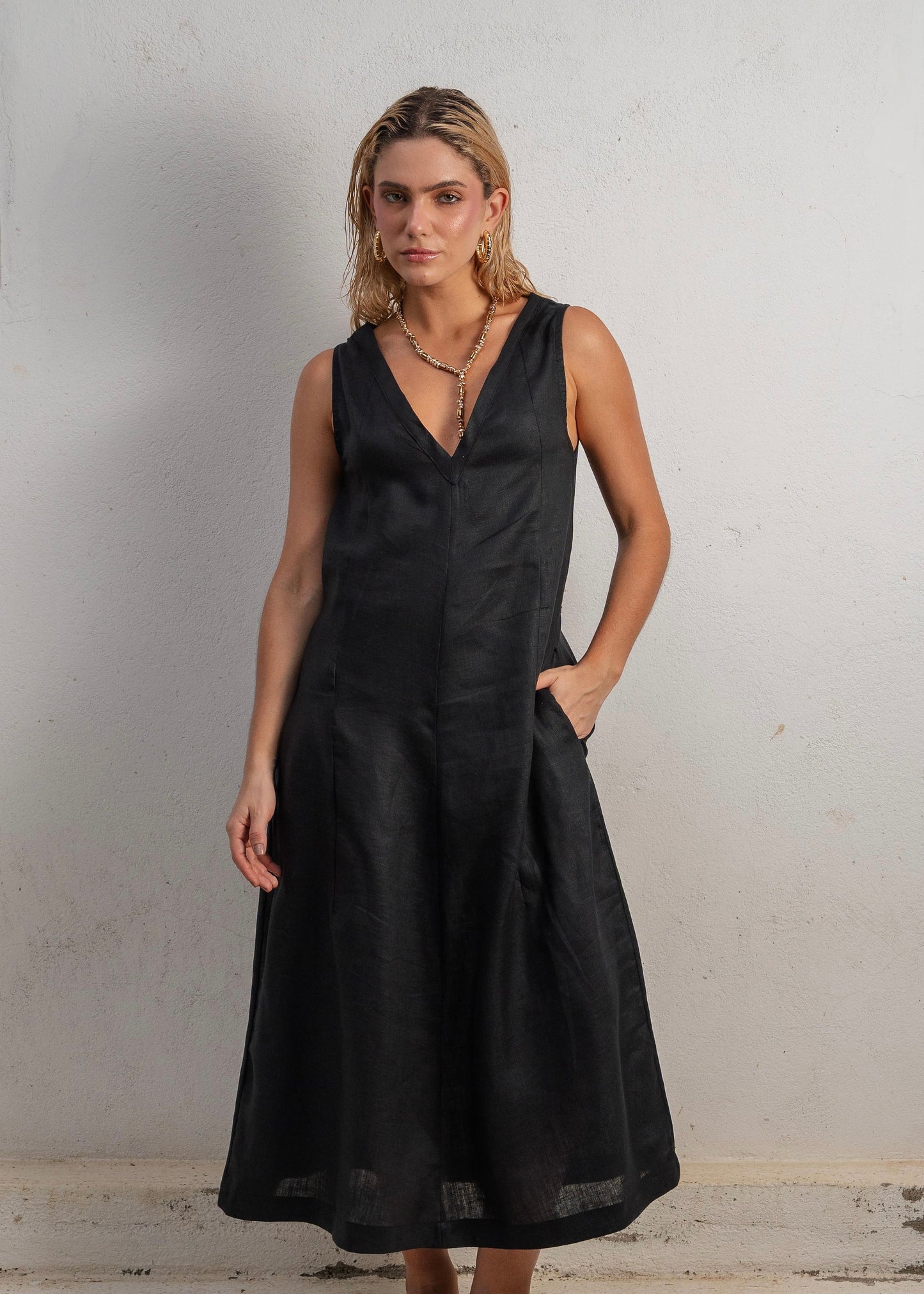 LUSH LONG DRESS - BLACK