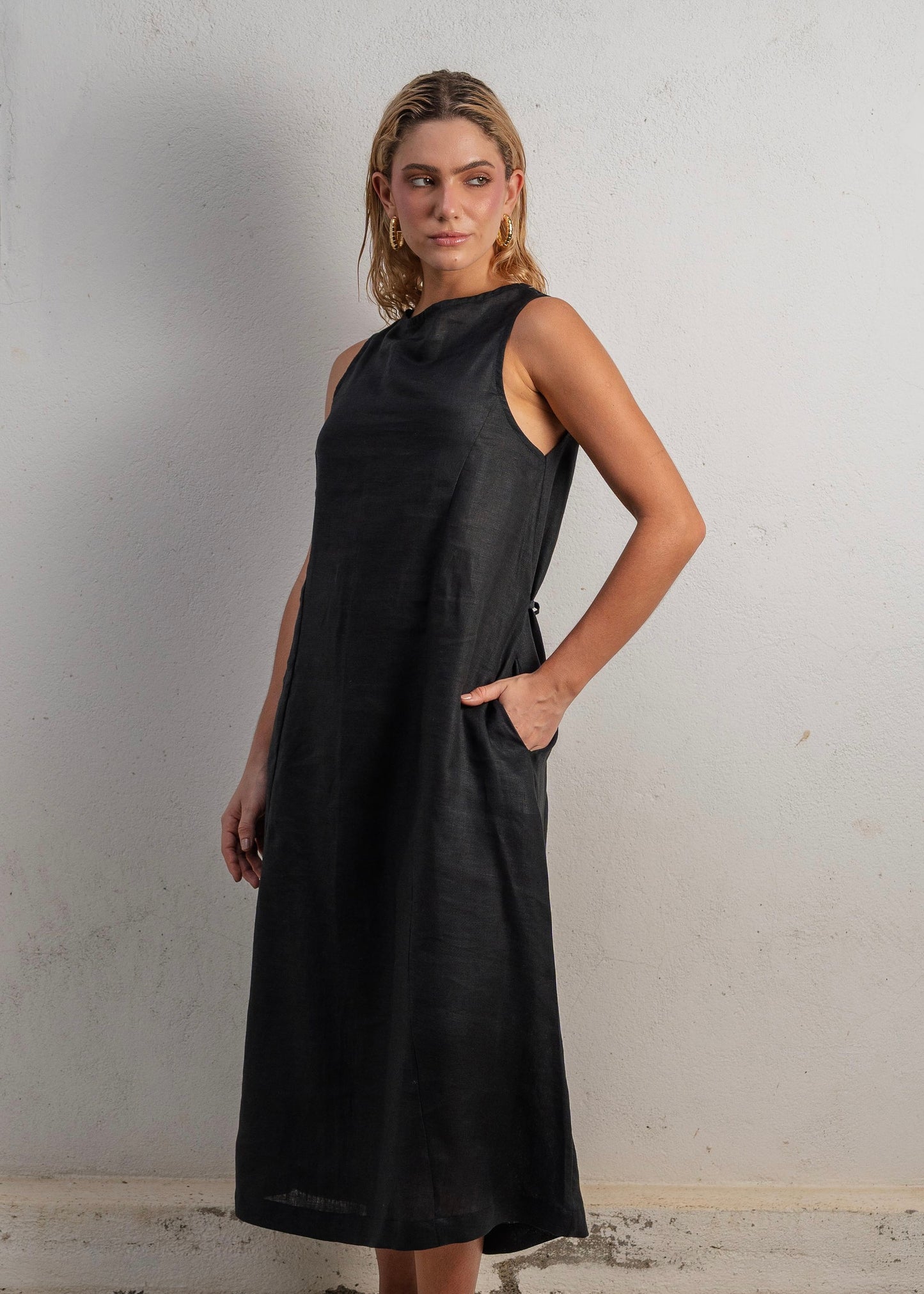 LUSH LONG DRESS - BLACK