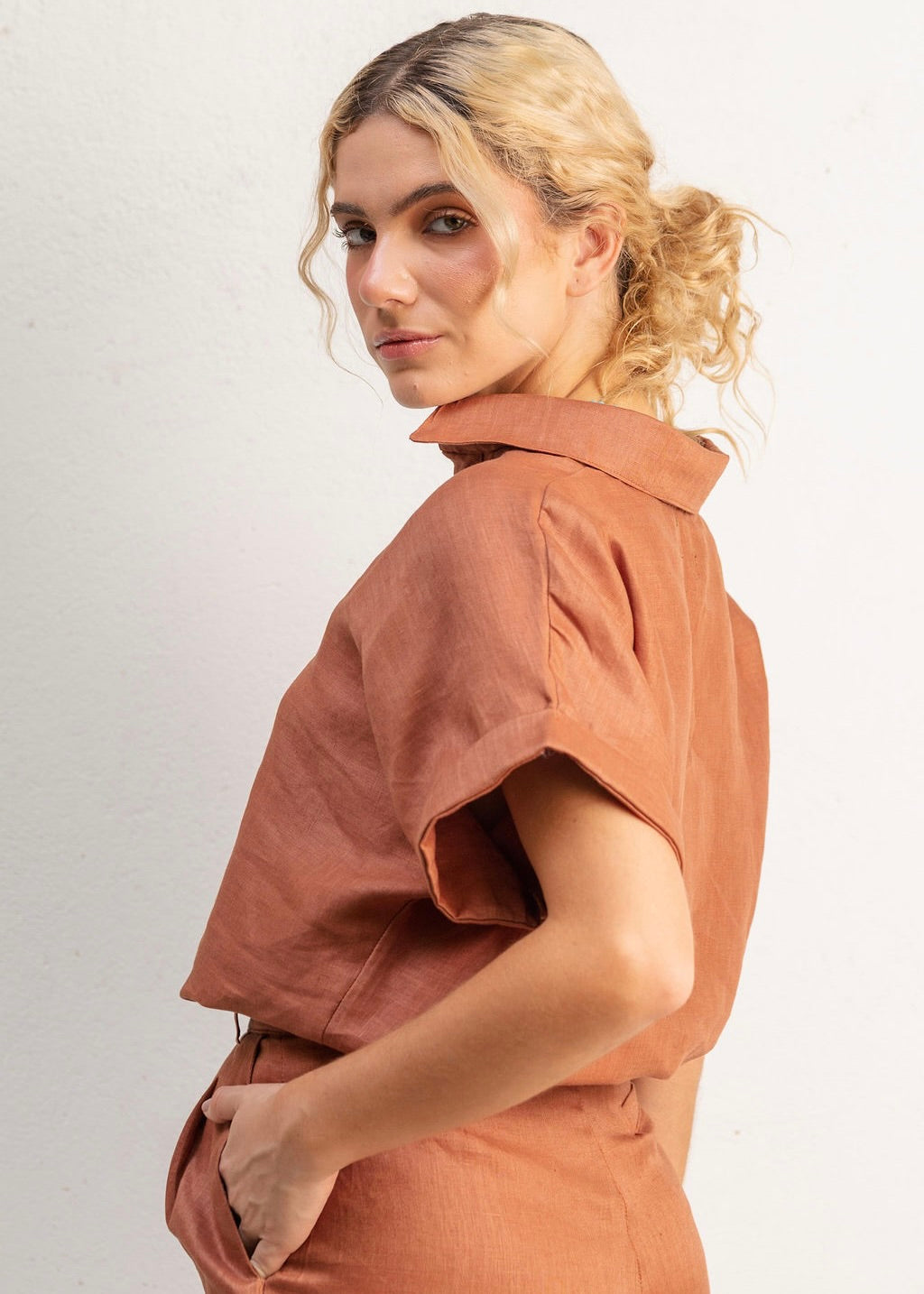 V NECK SHIRT - ESPRESSO