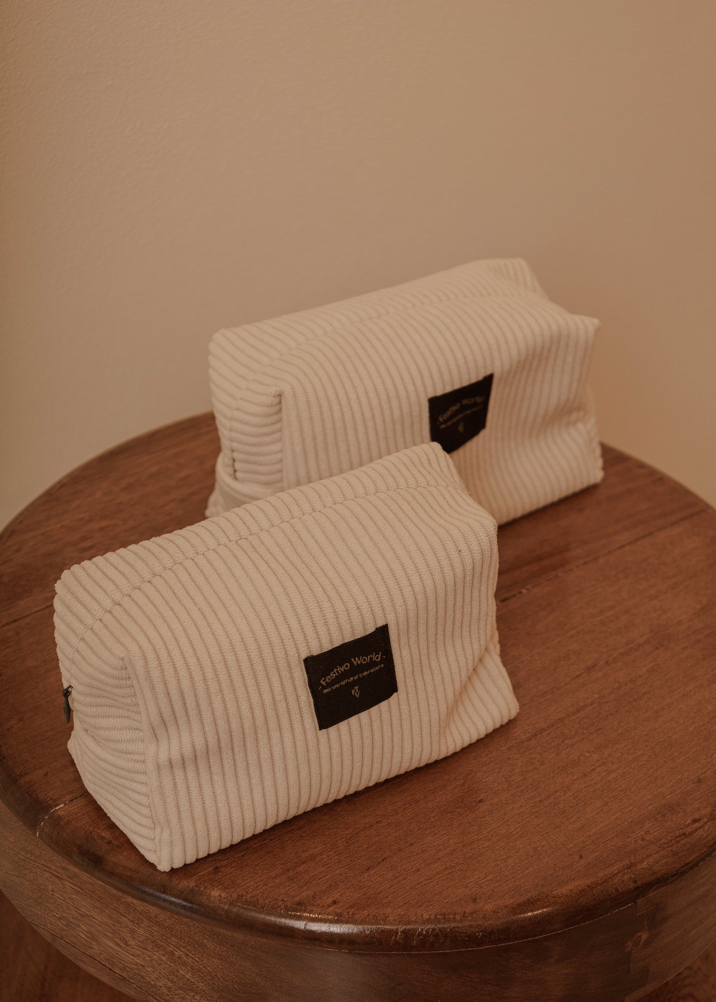BEAUTY POUCH