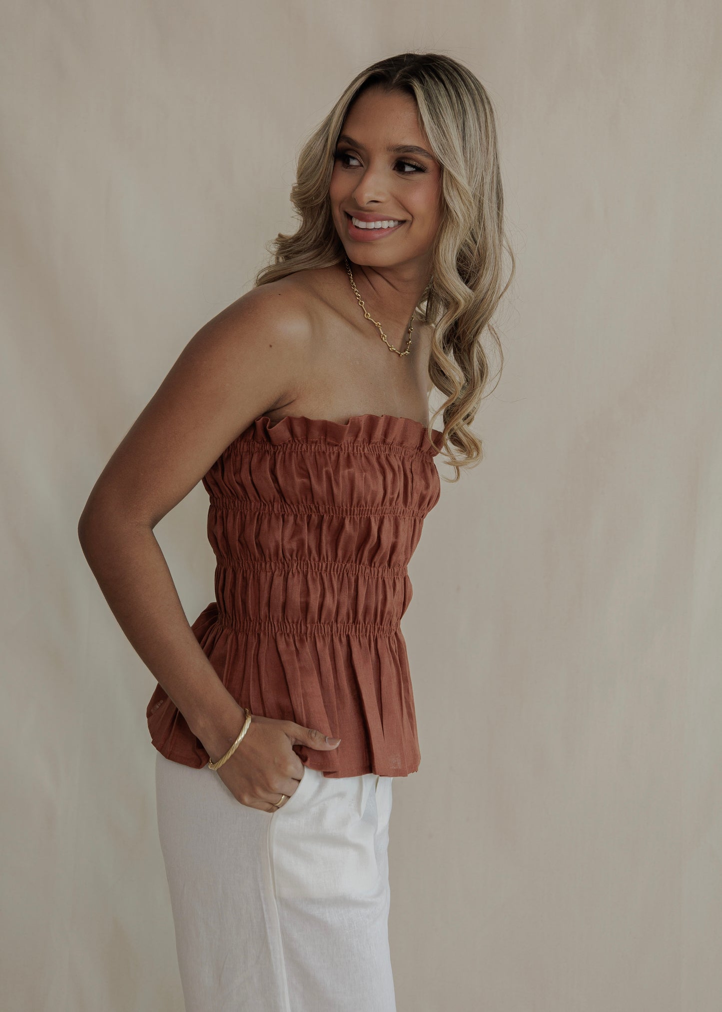 STRAPLESS SHIRING TOP- ESPRESSO