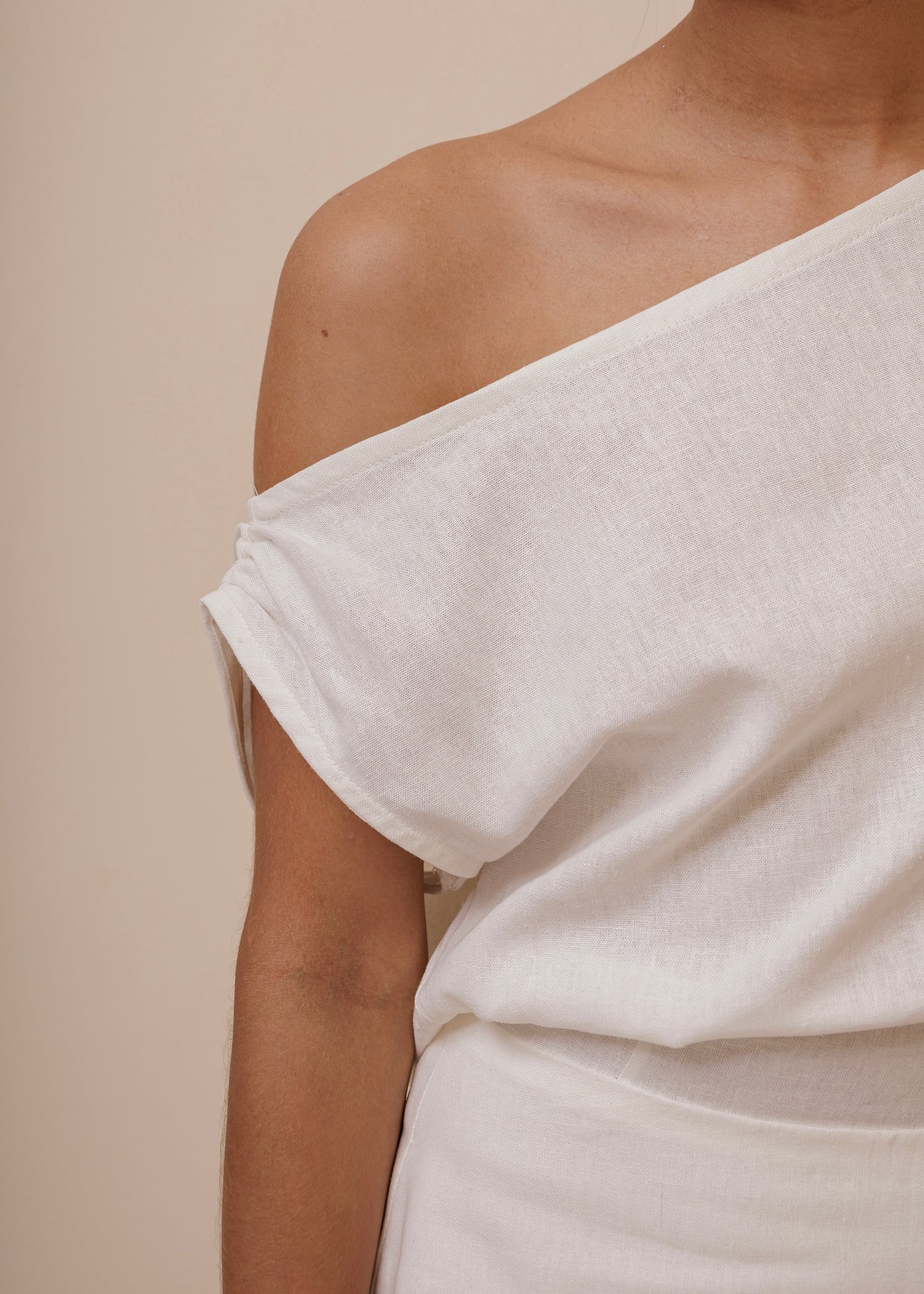 OFF SHOULDER DRESS - IVORY