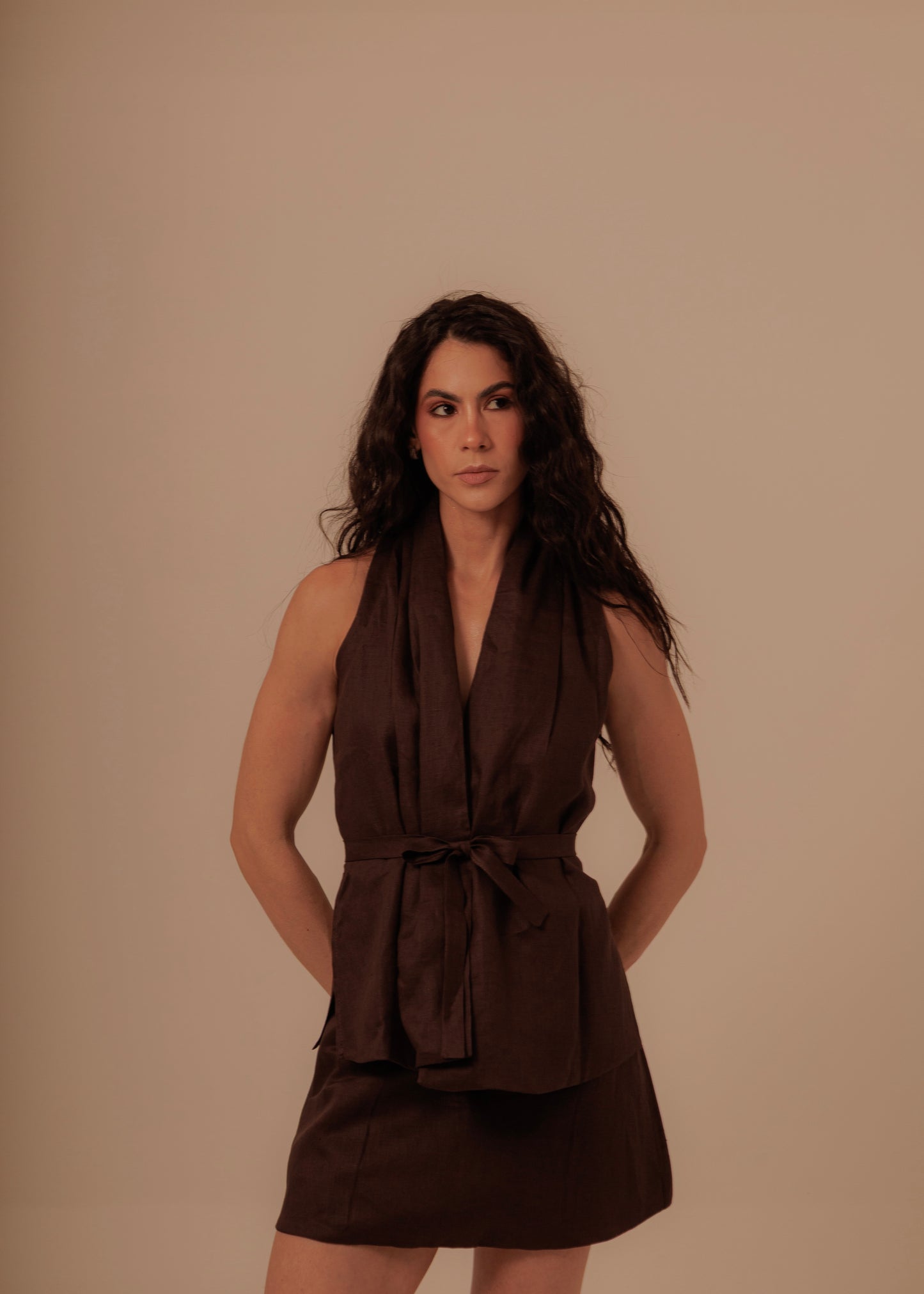 CROSSED VEST - DEEP BROWN