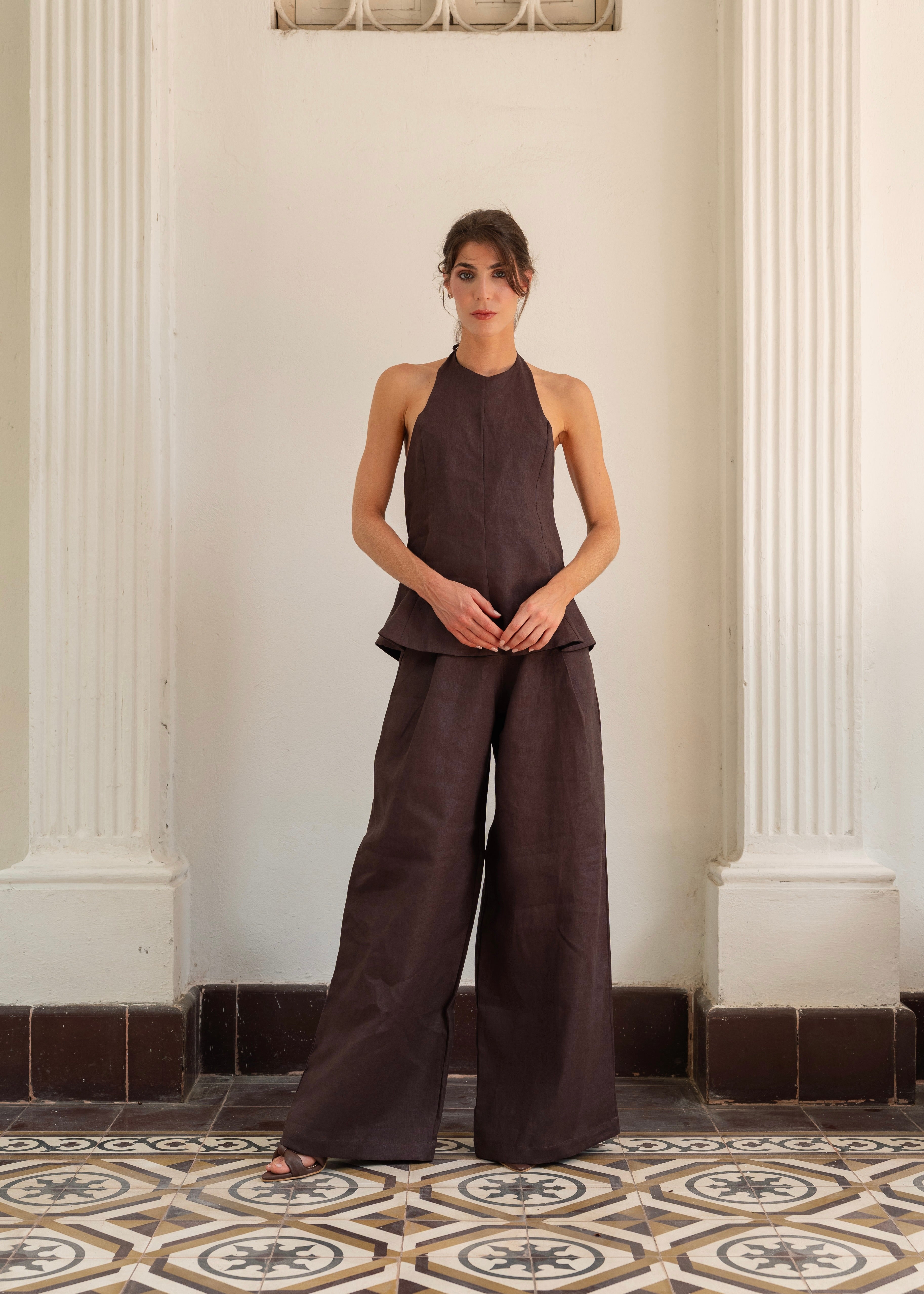 The Hostess Set- Deep Brown