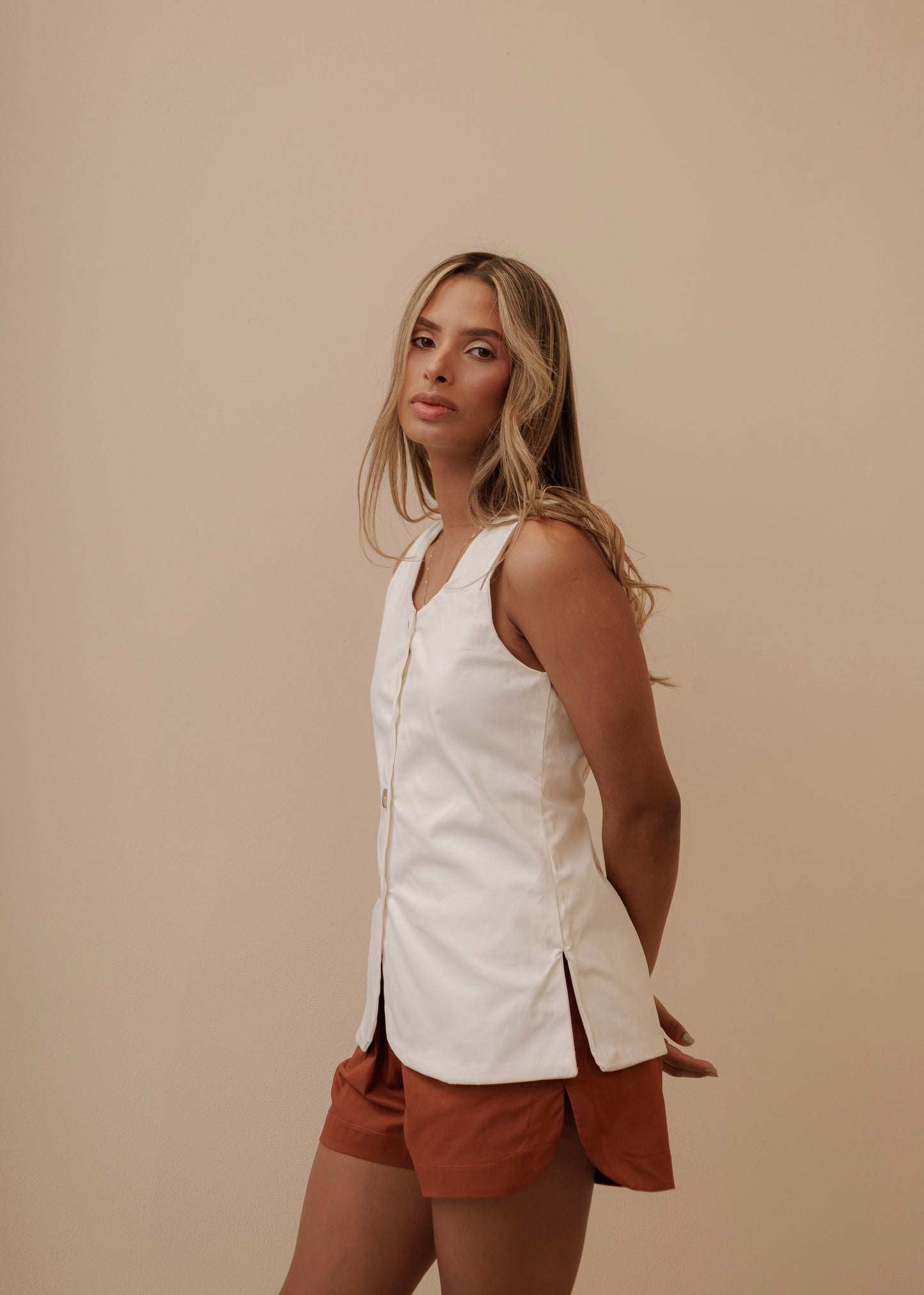 BUTTONED VEST - IVORY
